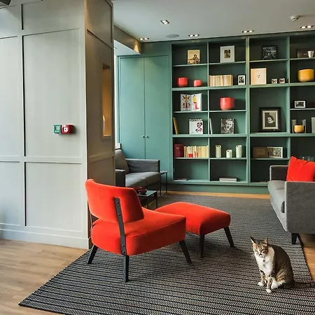 Hotel Vivienne-3